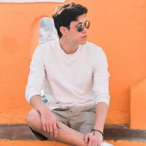 Meet your Posher, Jonathan